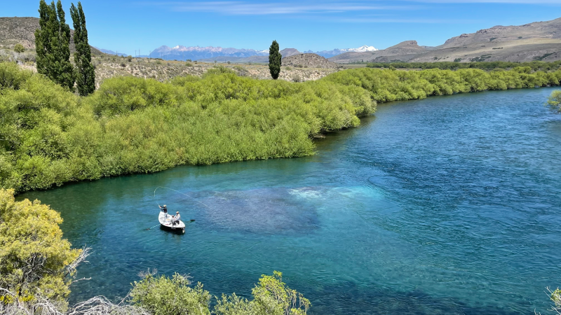 Fishing Guide, Outfitter in Bariloche, Patagonia, Argentina. Limay River Manso River. Brown Trout, Rainbow trout. Fishing Lodge.